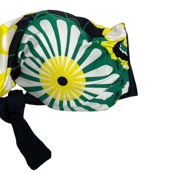 L Space x Revolve | Bandeau Twist Bikini Top Padded Strapless - Picture 3 of 10